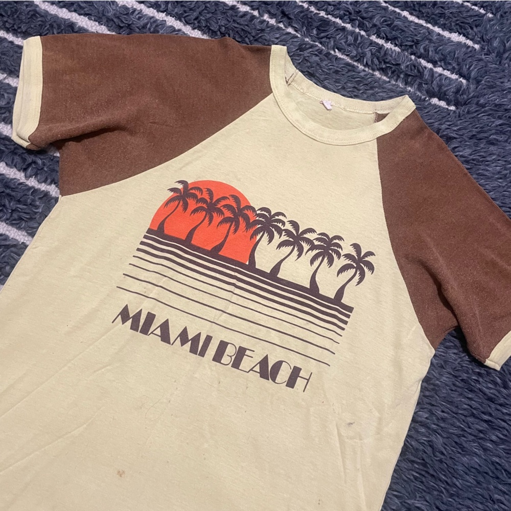 70s VINTAGE MIAMI BEACH GRAPHIC SOUVENIR T-SHIRT SZ L FLORIDA 60s RETRO SURF - Picture 2 of 4
